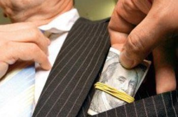 Клептократия по-украински: как в стране «узаконят» коррупцию