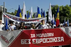 Противники Санду та прихильники проросійських сил проводять регулярні антиєвропейські мітинги