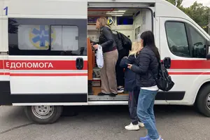 Правоохоронці проводять розслідування обставин ДТП