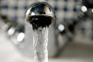Британія на межі водної кризи: уряд закликає скоротити споживання на 20 літрів