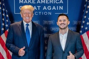 Один із найближчих соратників Трампа залишає Білий дім – Axios