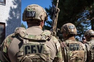 Служба безпеки проводить слідчі дії в колишніх детективів НАБУ