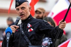 Войцех Ольшанський, відомий праворадикальний активіст, отримав покарання за поширення ненависті до українців та євреїв