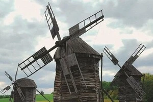 Спроба захоплення землі  на території музею у Порогові. Підозру вручено організатору схеми