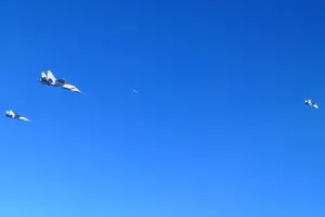 Угорські винищувачі перехопили літаки РФ