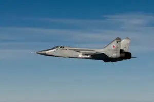 Російський винищувач МіГ-31 над Балтійським морем