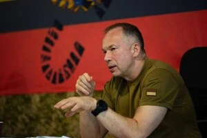 Генерал каже, що ситуація на межі Дніпропетровщини динамічна, оскільки противник там використовує тактику «тисячі порізів»