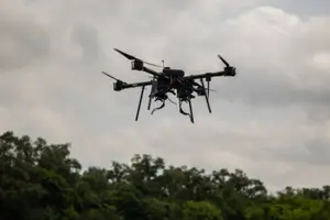 Міноборони Угорщини прокоментувало інформацію про заліт своїх дронів до України