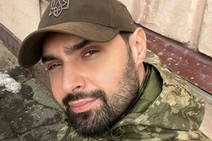 У Командуванні Сухопутних військ кажуть, що артиста звільнили у запас ще влітку минулого року