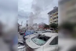 На місцях влучань продовжують працювати всі необхідні служби