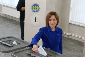 Парламентські вибори в Молдові: Санду закликала «врятувати країну своїм голосом»