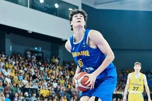 Кличко провів на майданчику 21 хвилину, за яку набрав 15 очок