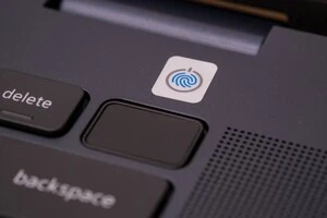 Foxtrot радить: ноутбуки з акцентом на безпеку та приватність у 2025 році