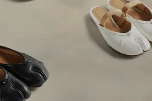 У Росії стали трендом «козлячі» тапки