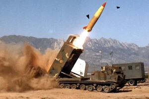 Зараз США також розглядають можливість постачання Україні крилатих ракет, таких як «Томагавк» і «Барракуд».