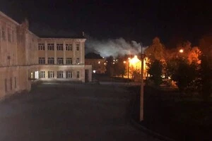 У Пермському краї РФ горить хімічний завод «Азот» (відео)