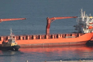 Відновлення торгівлі зброєю: супутники зафіксували російське судно в порту КНДР