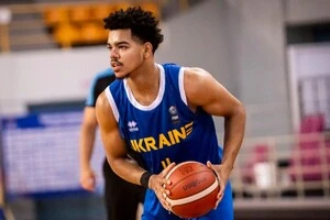 Колаволе є вихованцем столичного баскетболу