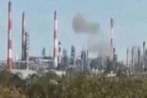 Далекобійні дрони СБУ вразили один із найбільших НПЗ Росії за 1,4 тис. км (відео)