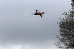 Окупанти атакували дроном човен із рибалками на Сумщині: є загиблий та поранений