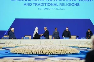 Казахський опозиціонер розповів, як путінська церква окупувала його країну