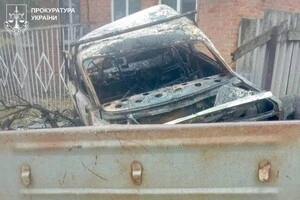 На Харківщині окупанти вдарили по цивільних автівках: є жертви, поранено волонтерку