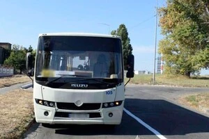 У Києві водій кинув бойову гранату в бік маршрутки колеги (фото)