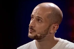 Французький фотожурналіст був у складі групи медійників, які супроводжували підрозділ військових