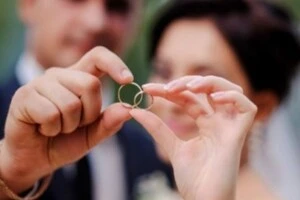 Шлюб стає прерогативою заможних: WSJ пояснює причину