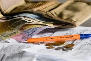 Українцям нічим платити за комуналку