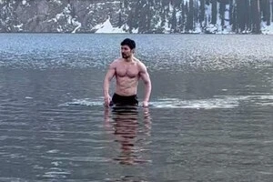 Павло Дуров показав у Telegram, як порушує закон у Казахстані