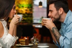 Додатки для побачень та сучасна культура знайомств стали джерелом розчарування для зумерів