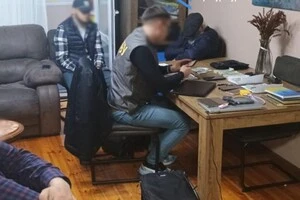 НАБУ заявило, що працівника Офісу генпрокурора викрито на хабарі $3,5 млн