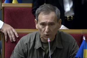 «Дві години різними частинами тіла стукала у двері». Депутат поскаржився Стефанчуку на Безуглу