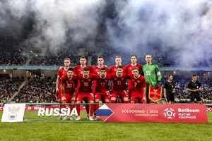 Збірна Росії з футболу не змогла вилетіти з Волгограду через атаку дронів