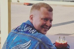 У Києві чоловік принизив музиканта з інвалідністю