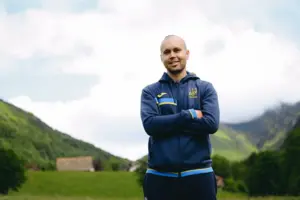 Роман Линдов є голкіпером команди «Буревій»