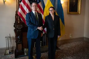 Бессент та Свириденко провели розмову