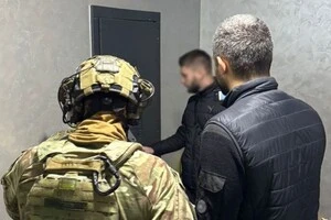 На Київщині затримано шахраїв, які ошукали інтернет-магазин косметики на 700 тис. грн