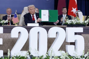 Як Трамп будує мир: угода, молитва, надія