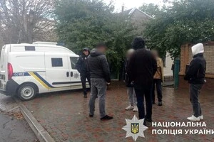 До поліції від медиків надійшло повідомлення про виявлення на території одного із домоволодінь тіла чоловіка без ознак життя