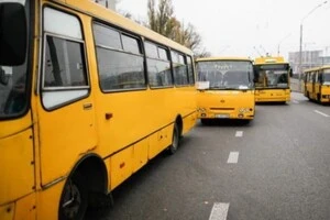 Столиця готує автобуси для евакуації? КМДА пояснила реальний стан справ