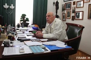 Режисер Резнікович із Москви наслав прокльони на людей, які українізували театр Лесі Українки