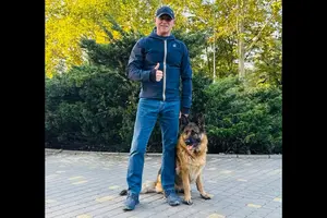 Труханов показав свого собаку