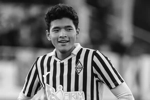 Пішов з життя 19-річний казахстанський футболіст, якому стало зле під час гри