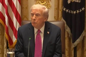 Трамп розповів, що обговорить із Зеленським можливі удари по Росії