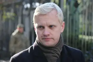 Шабуніна звинувачують в ухиленні від військової служби та шахрайстві