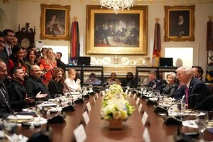 Зустріч Зеленського та Трампа, атака на Україну: головне за ніч 