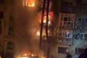 Окупанти атакували Дніпропетровщину: є влучання та пожежі