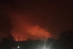 У Самарській області розгорілась пожежа на НПЗ через атаку дронів